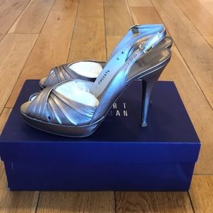 Stuart Weirzman platform gold heel